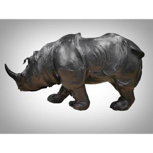 Grand Rhinocéros En Cuir Des Années 50 - œuvre Décorative Européenne De Qualité Avec Des Détail