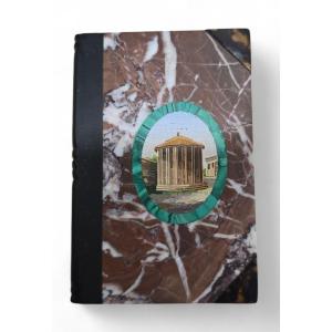 Livre en marbre italien du XIXe siècle orné d'une plaque en micromosaïque représentant un templ