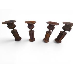 Set Of Four Garden Urns Made Of Weathered Iron, Italy, 1960s
