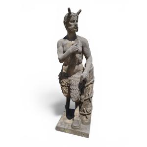 Sculpture de faune en pierre taillée, École napolitaine, début du XXe siècle