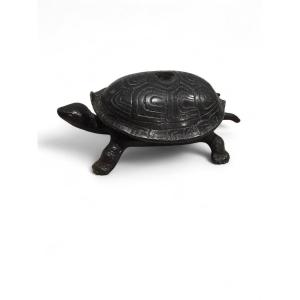 Rare Cast-iron Cigar Cutter In The Shape Of A Turtle, 19th Century