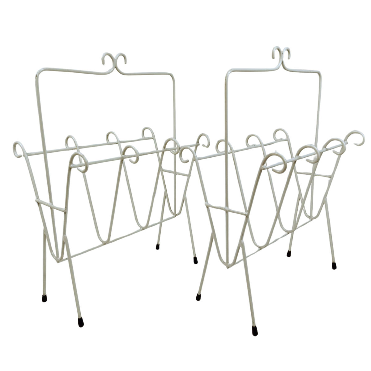 Paire de porte-revues en fer peint blanc, manufacture italienne, années 1970