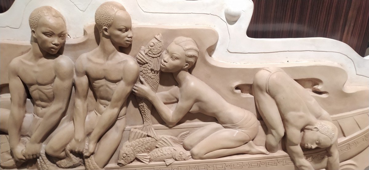 "les pécheurs" grand haut relief  de andrea di CARLI 1930-photo-7