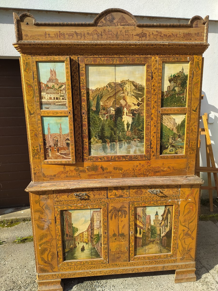 Meuble pyrogravé  et décoré de scènes orientales, rarissime , A VOIR N°1