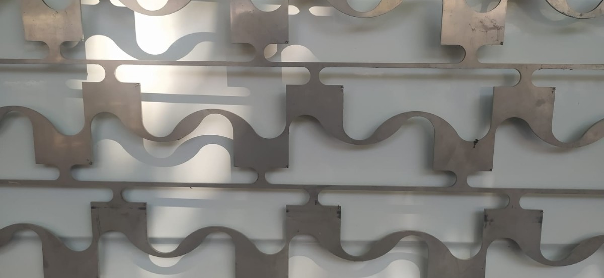3 Stainless Steel Screens Or Grilles 1970/80, I.e. 9 Linear Meters