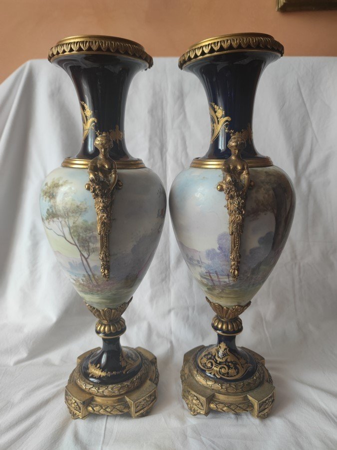 Paire de vases de Sèvres -photo-4