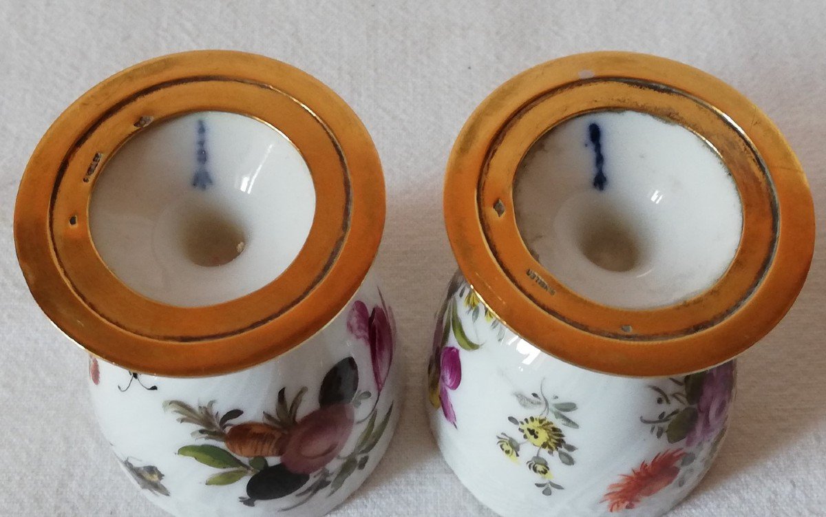 Two Meissen Egg Cups-photo-2