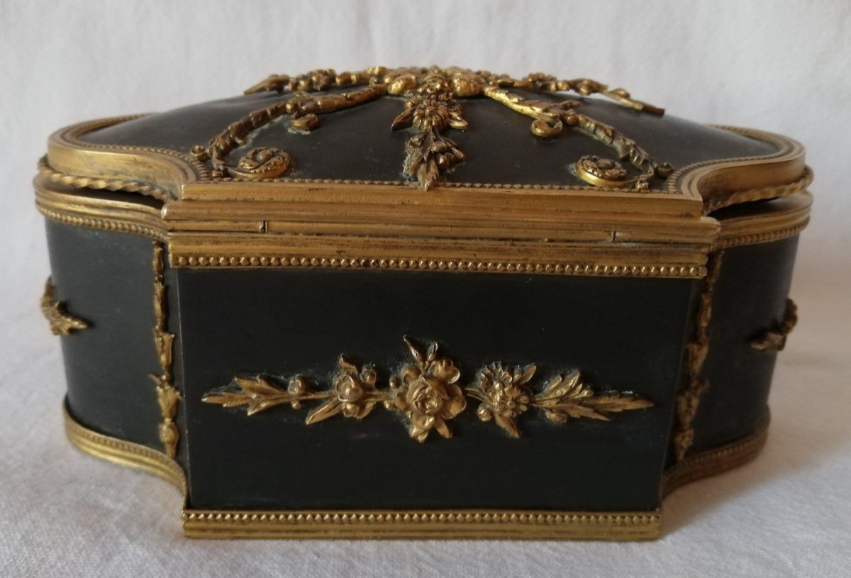 Coffret à bijoux quadrilobé 19ème siècle  -photo-1