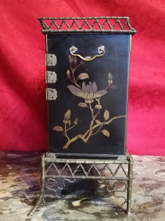 Small Asian Cabinet 19th Century-photo-2