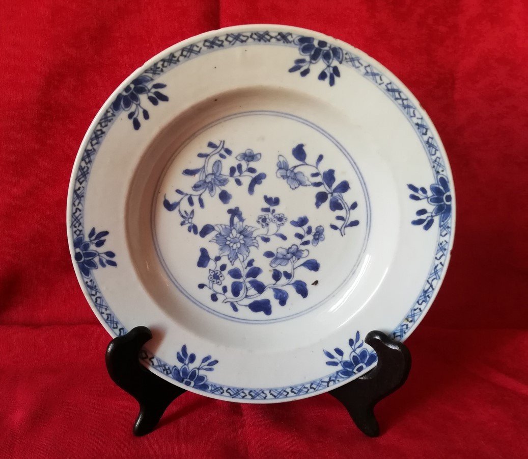 Assiette bleue de la Chine