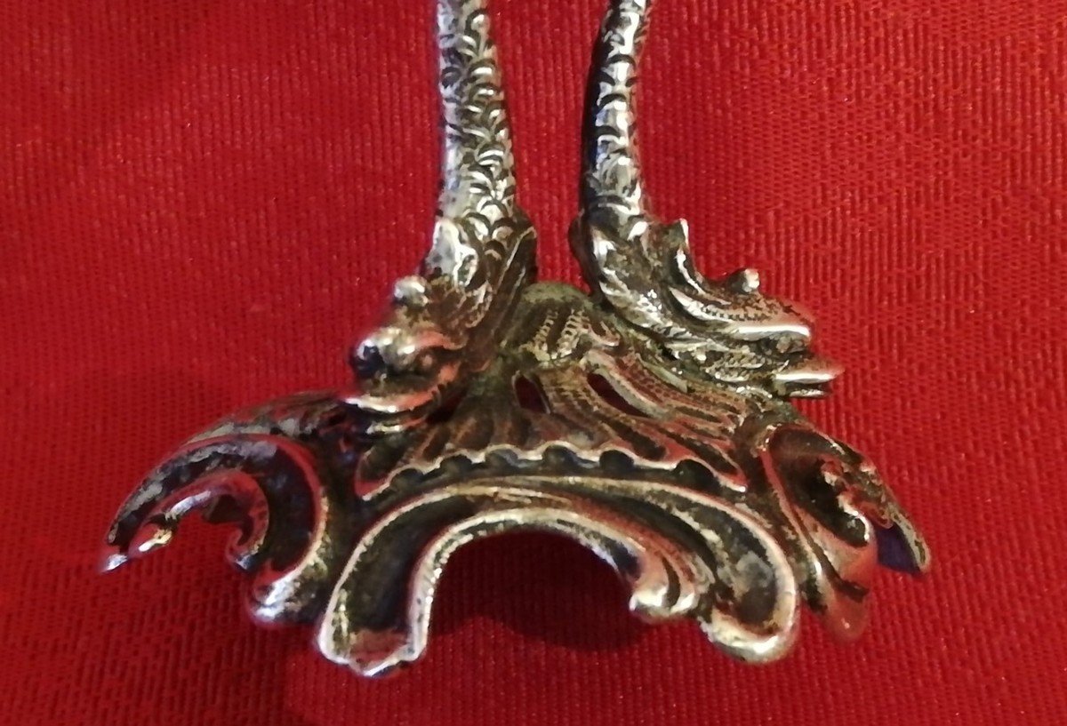 Petite pièce d'orfèvrerie en argent -photo-1
