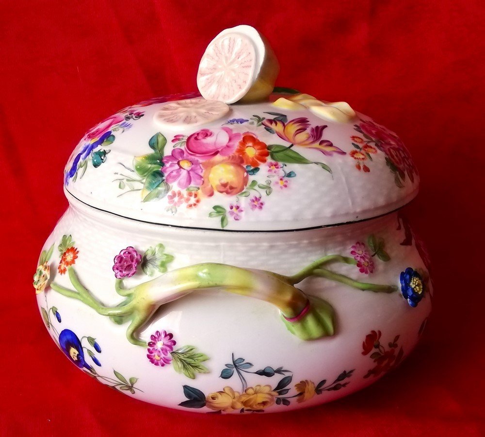 German Porcelain Tureen-photo-2