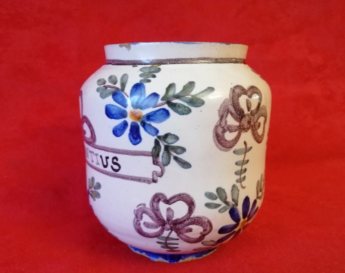 Petit pot de pharmacie-photo-2