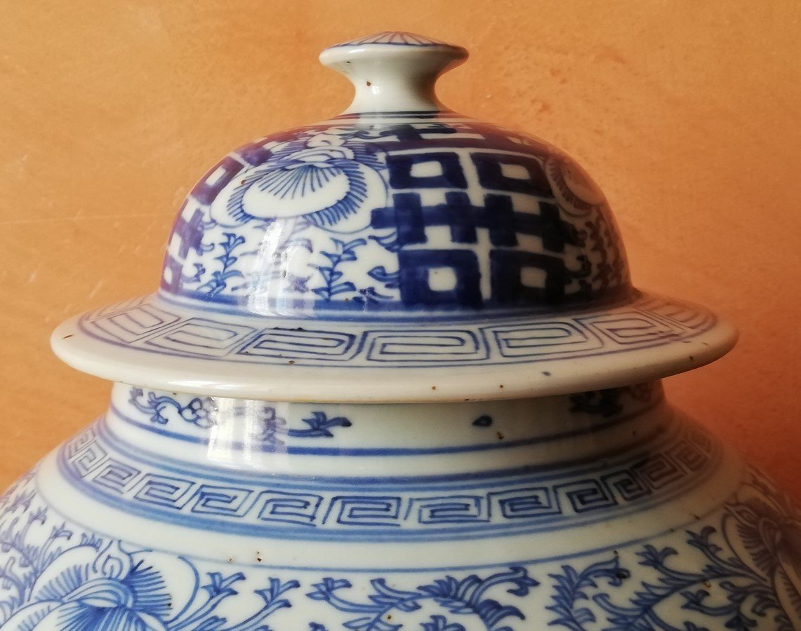 Large Blue And White Vase From China -photo-2