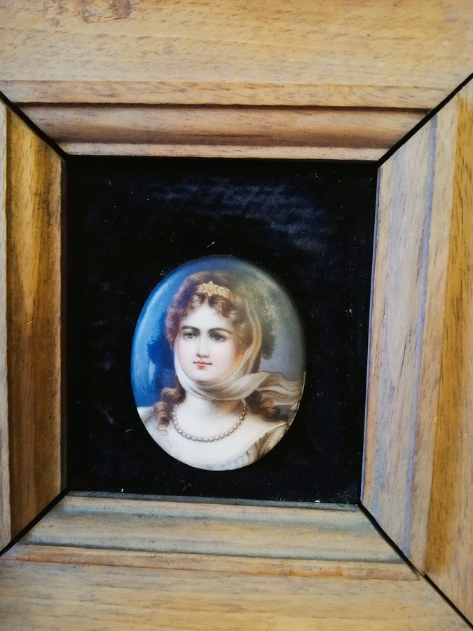Painting On Porcelain -photo-2