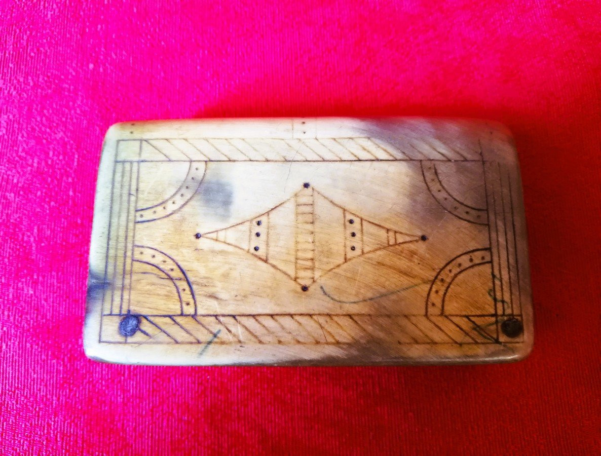 Tabatière en corne du 19ème siècle -photo-3