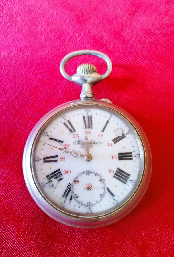 Silver Metal Regulator Watch -photo-2