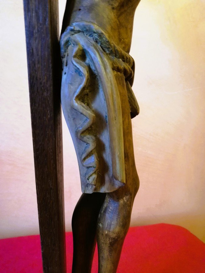 Christ On The Cross Sculpted -photo-4