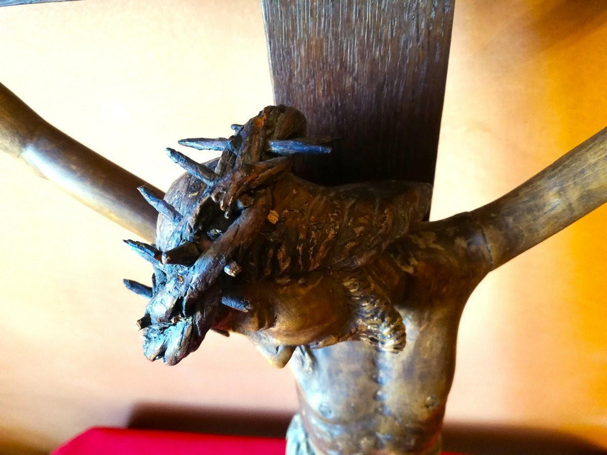 Christ On The Cross Sculpted -photo-7