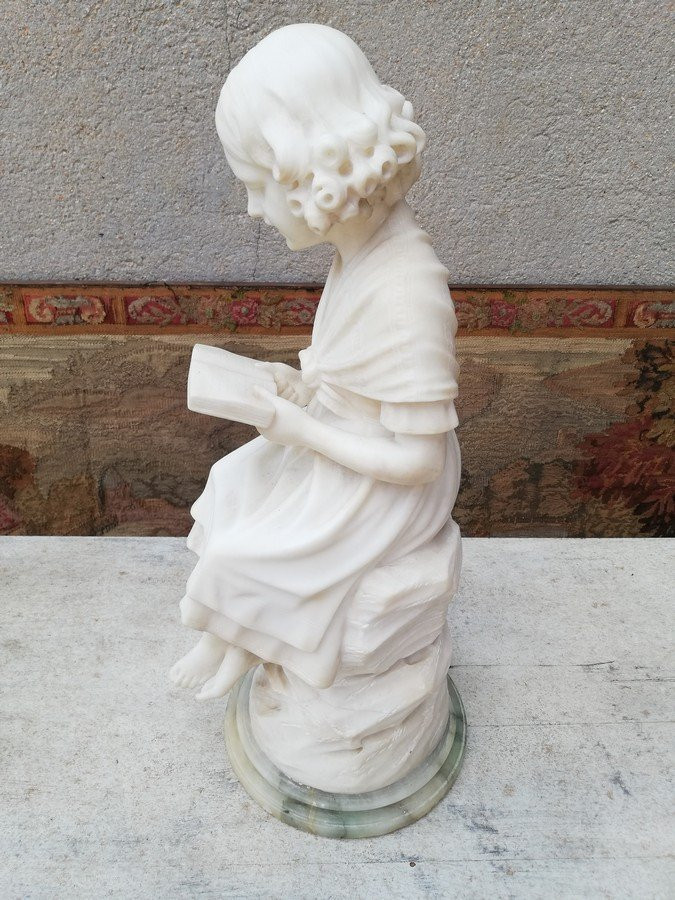 Marble Little Girl Reading -photo-1