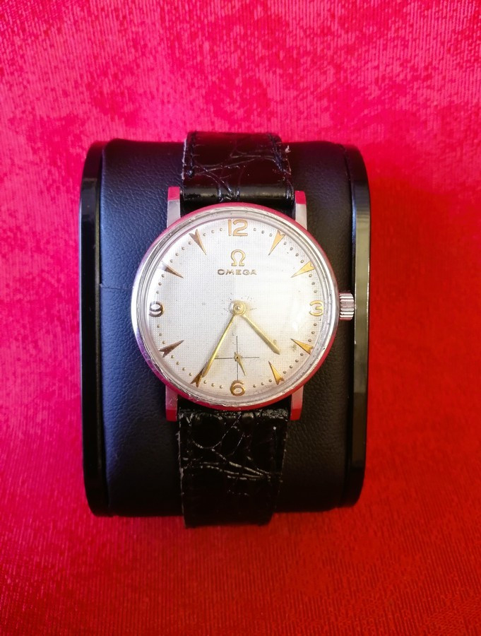 Omega Mechanical Men's Watch 