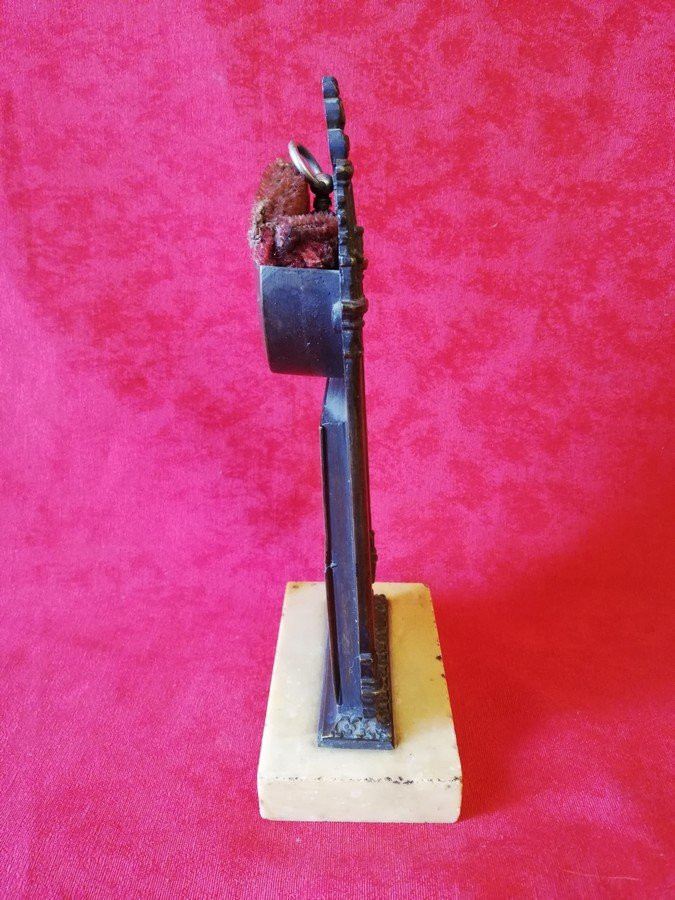 Restoration Period Watch Holder -photo-3