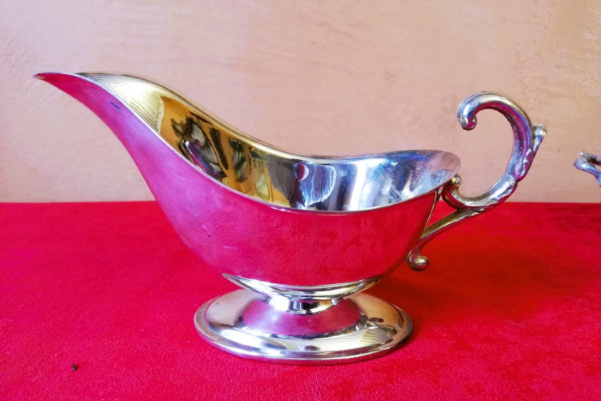 Silver Metal -photo-1