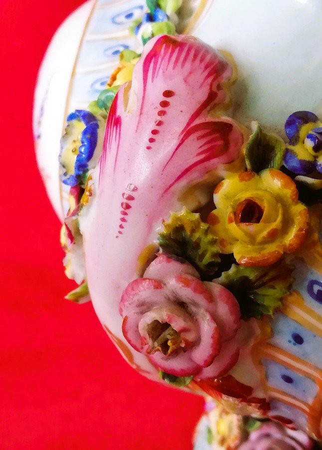 Cache pot en porcelaine de Meissen -photo-3