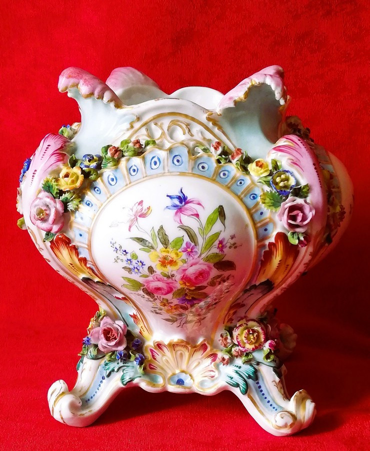 Cache pot en porcelaine de Meissen 