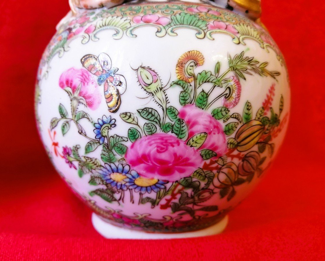Pair Of Chinese Porcelain Vases -photo-4