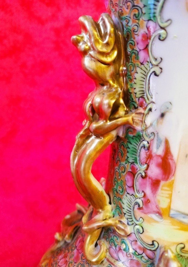 Pair Of Chinese Porcelain Vases -photo-8