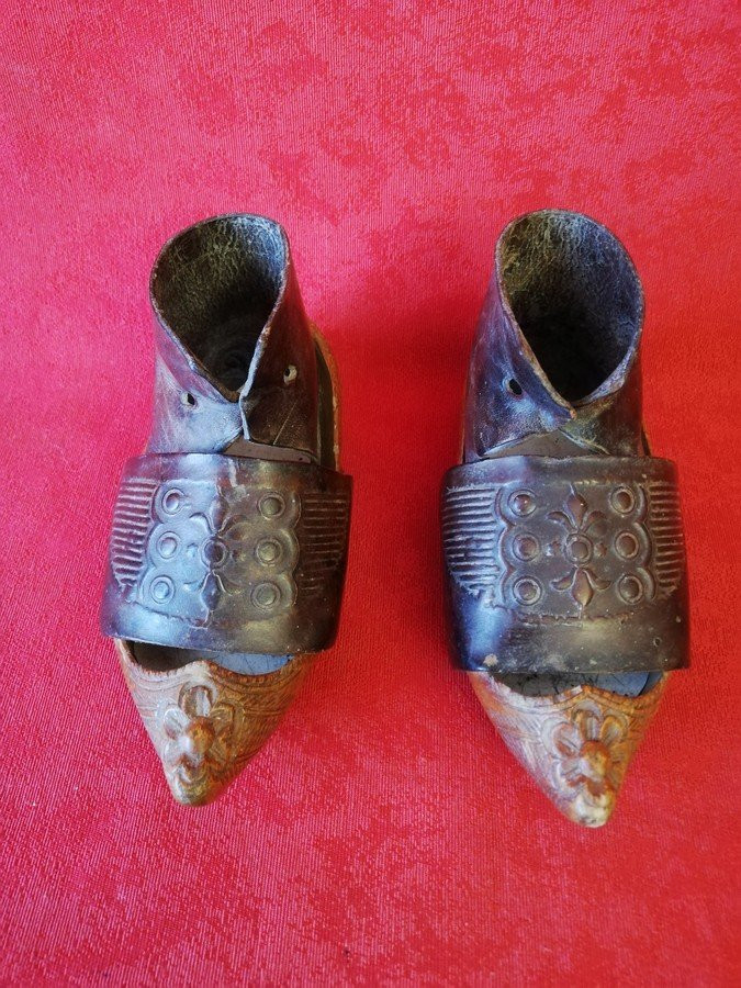 Children's Wooden And Leather Clogs -photo-2