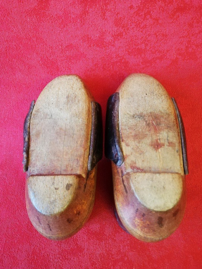 Children's Wooden And Leather Clogs -photo-3