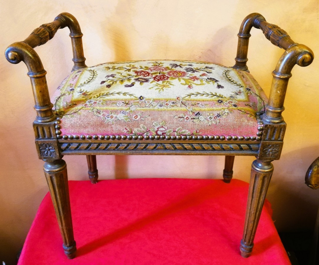 Small Upholstered Bench 
