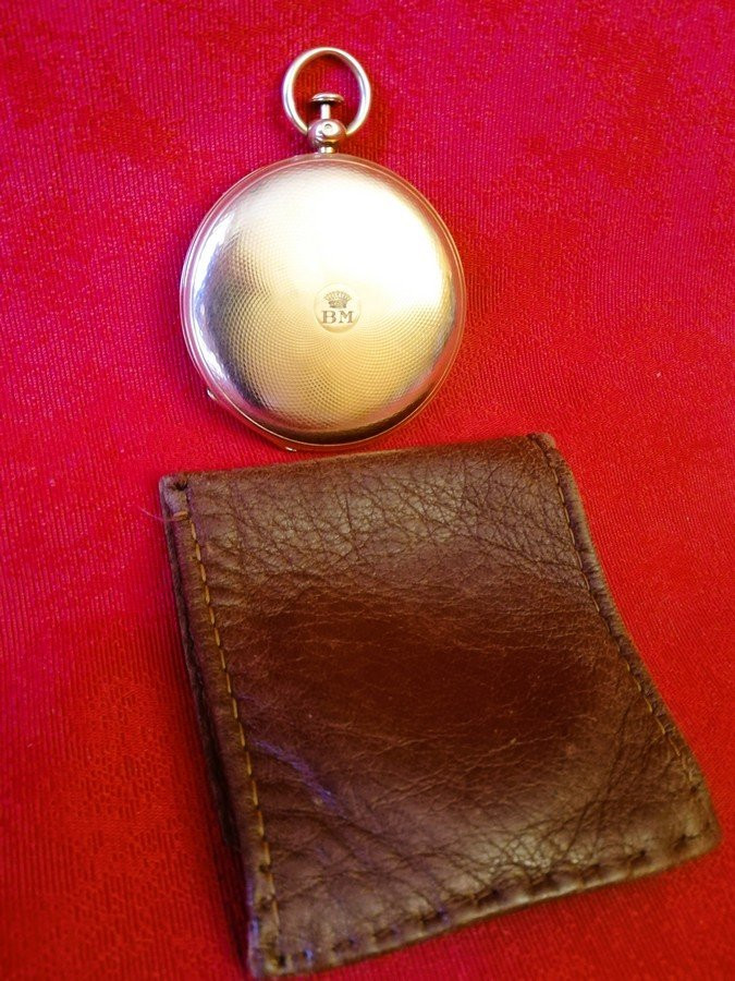 Gold Watch With Chime -photo-3
