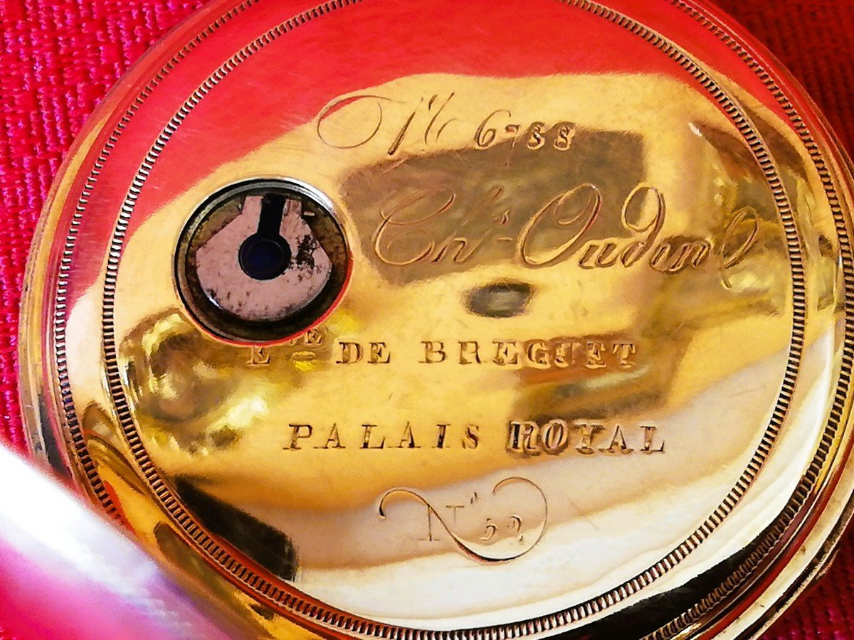 Gold Watch With Chime -photo-1