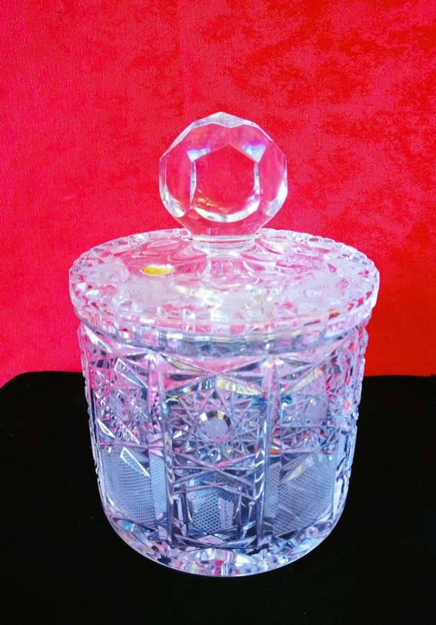 Pot couvert en cristal taillé à la main-photo-4