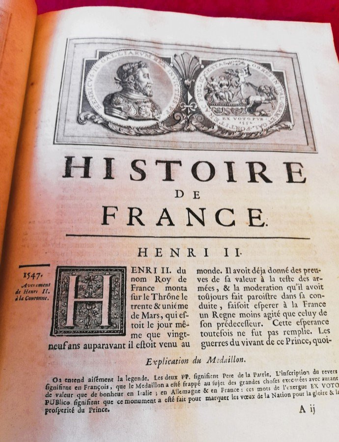 18th Century Books "coat Of Arms"-photo-3