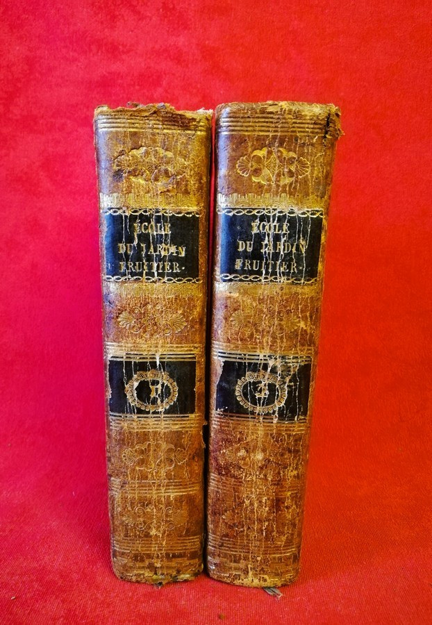 Livres deux volumes L'école du jardin fruitier 