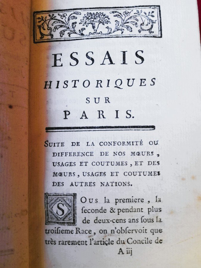 Sixth Volume Of Historical Essays On Paris   -photo-1
