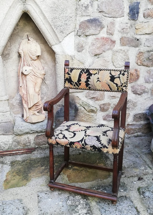 Haute Epoque Arm Chair 