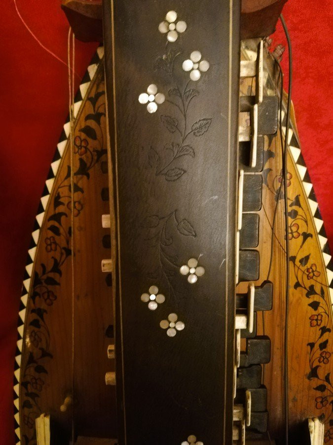 Vielle à roue Auvergnate -photo-2