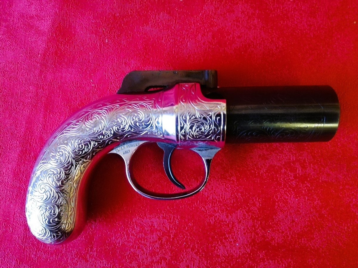 Curious Black Powder Revolver -photo-2