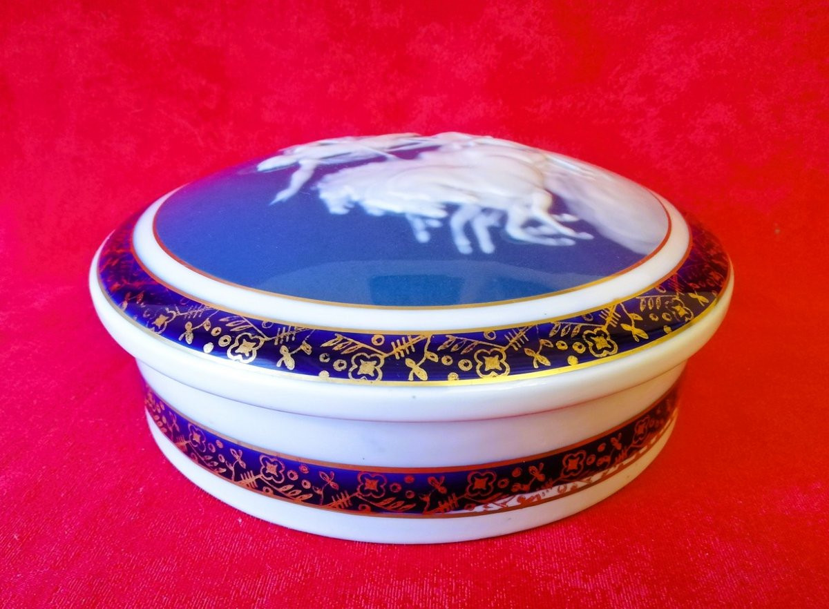 Large Tharaud Limoges Porcelain Box -photo-5