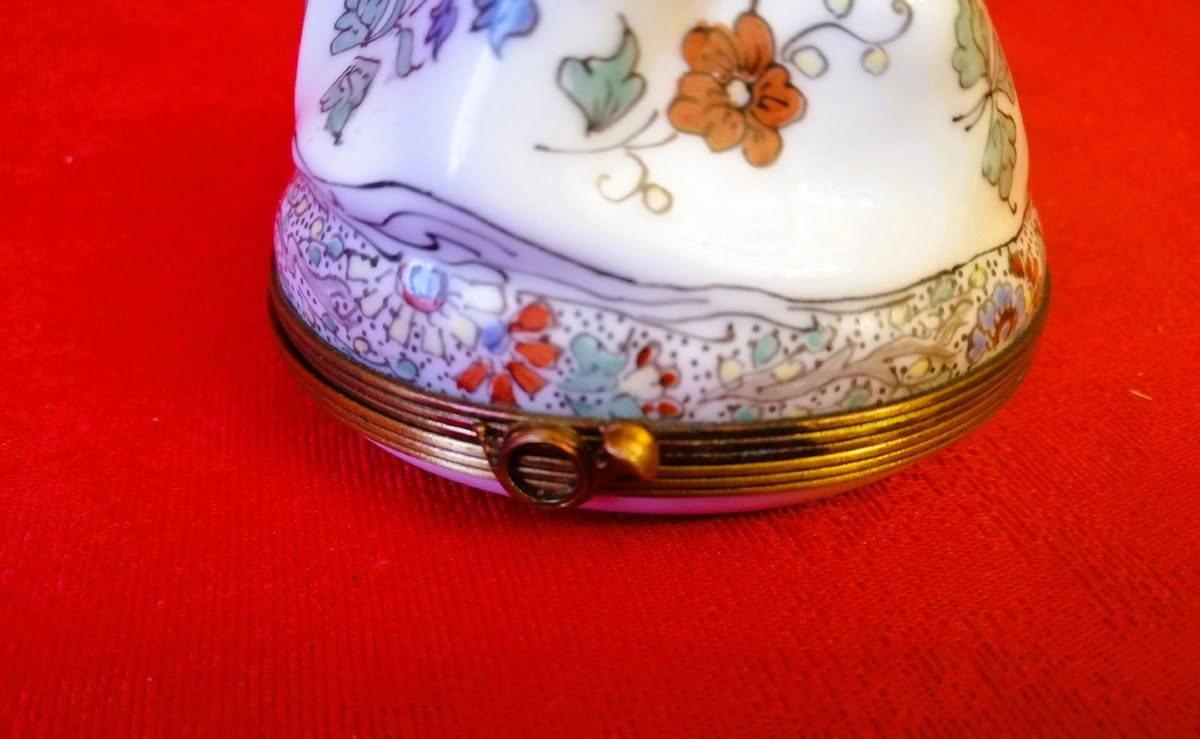 Small Porcelain Box From Chantilly -photo-8