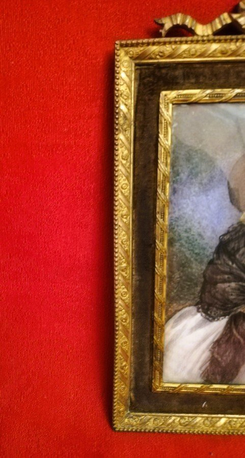 Framed Painting Of A Quality Lady -photo-1