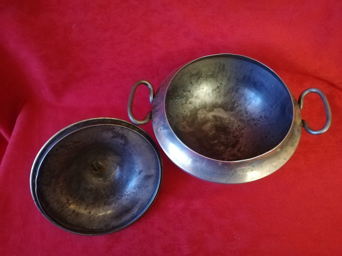 Soupière poinçonnée en étain -photo-2