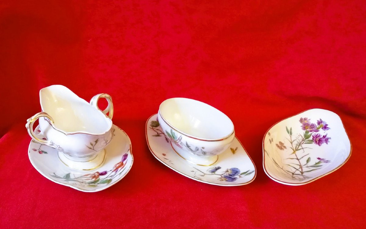 Part Of A Porcelain Dinner Service -photo-1