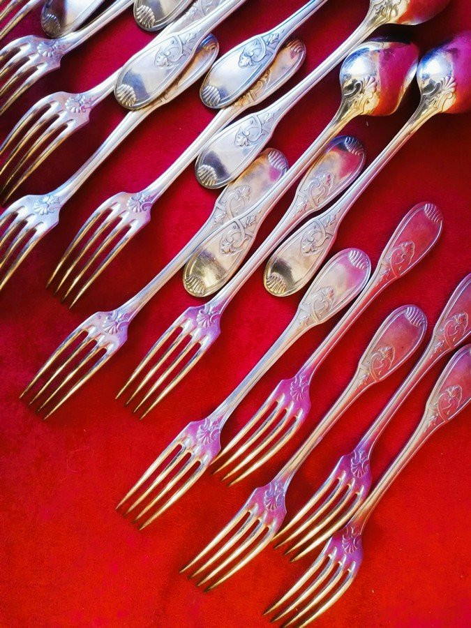 Twenty-four Silver-plated Place Settings -photo-3