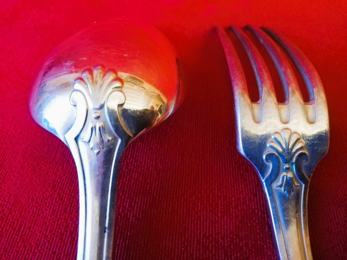 Twenty-four Silver-plated Place Settings -photo-6